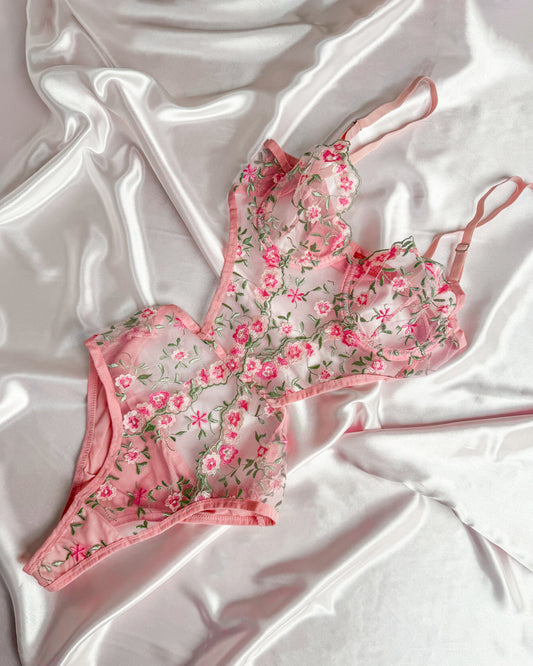 بدلة باربي زهرية